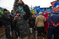 В Мариинском парке проходит очередной митинг в поддержку Януковича. Регионалы насчитали 15 тысяч человек